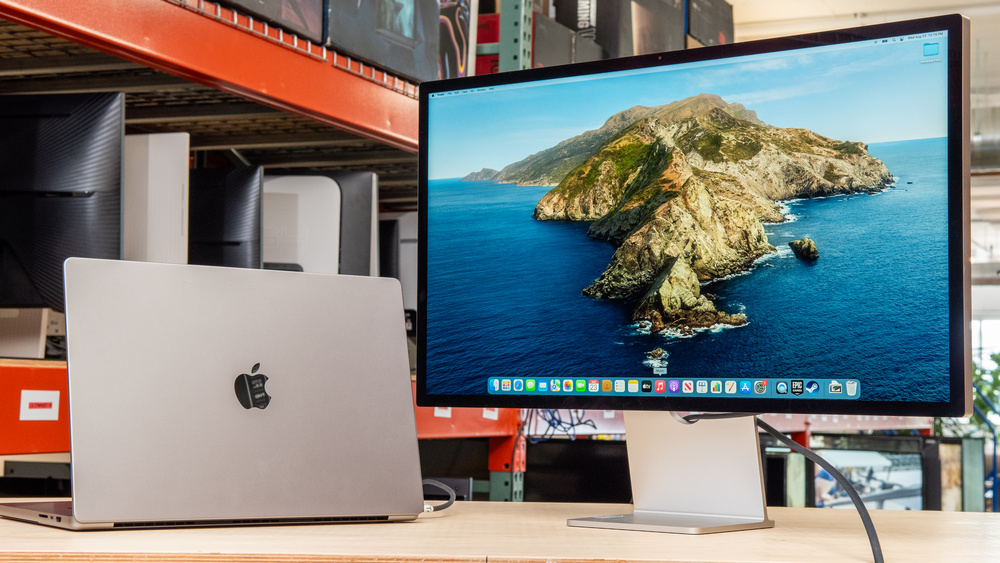 Best External Monitors for MacBooks images